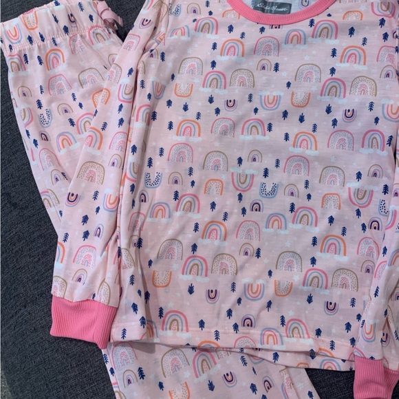 Girls Eddie Bauer Pink Pajama Set Size M 10/12 Like New Rainbows Arrows - Picture 3 of 14